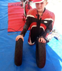 zuera 5juliol2014rodes desgastedes